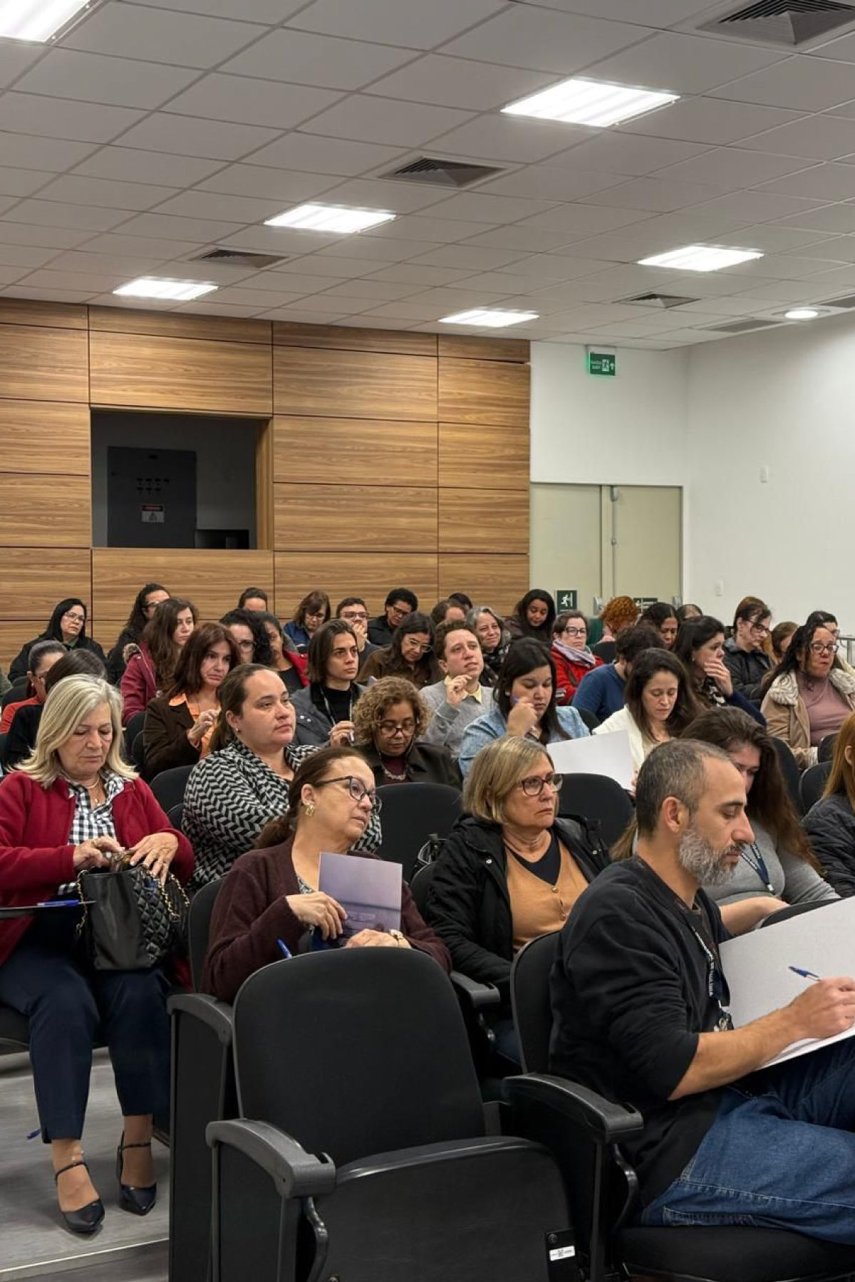 Capacitação A dimensão coletiva e relacional no SUAS